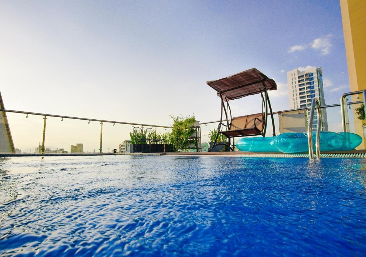 Phuong Tran Apartment And Hotel Da Nang Buitenkant foto