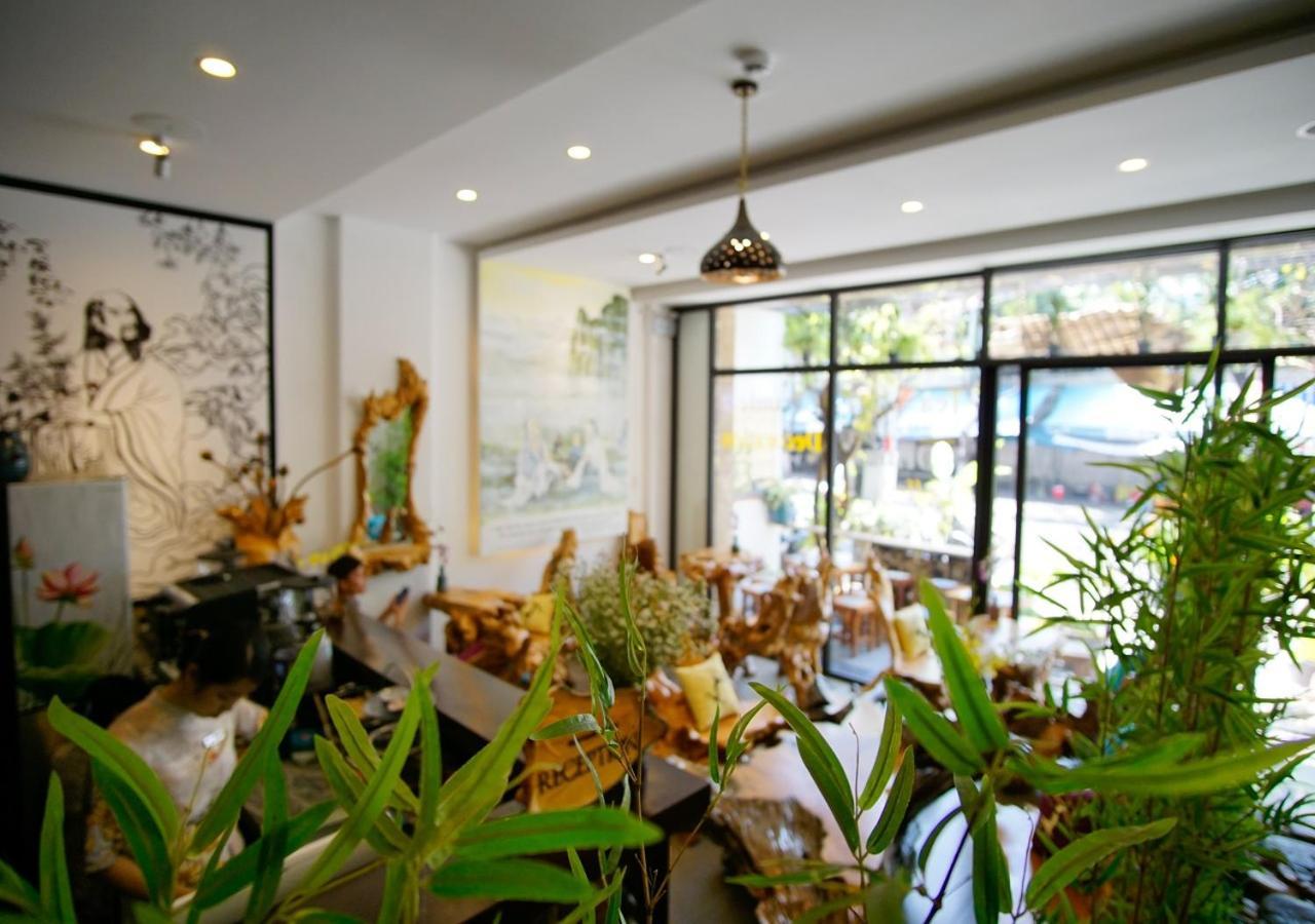 Phuong Tran Apartment And Hotel Da Nang Buitenkant foto